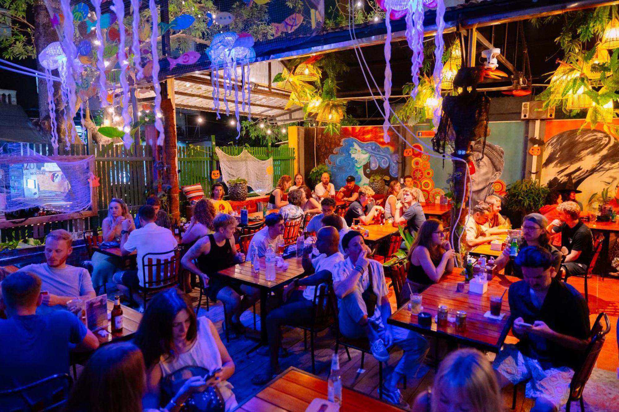 Hostel Secret Garden Cat Ba Dong Khe Sau Zewnętrze zdjęcie